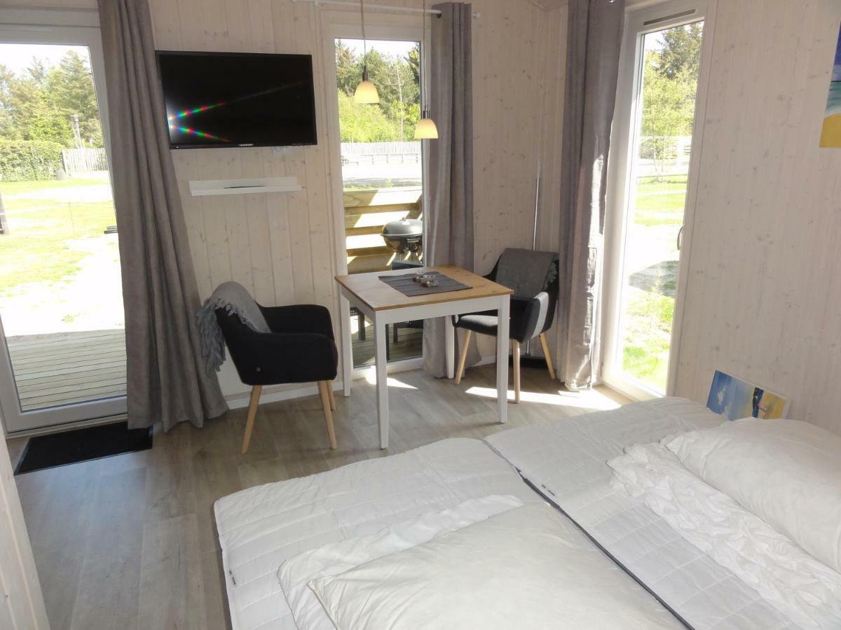 Tornby Strand Camping Cottages Hirtshals Extérieur photo